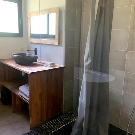 Piscine Chauffee Et Ideale Pour Famille Et Amis Villa